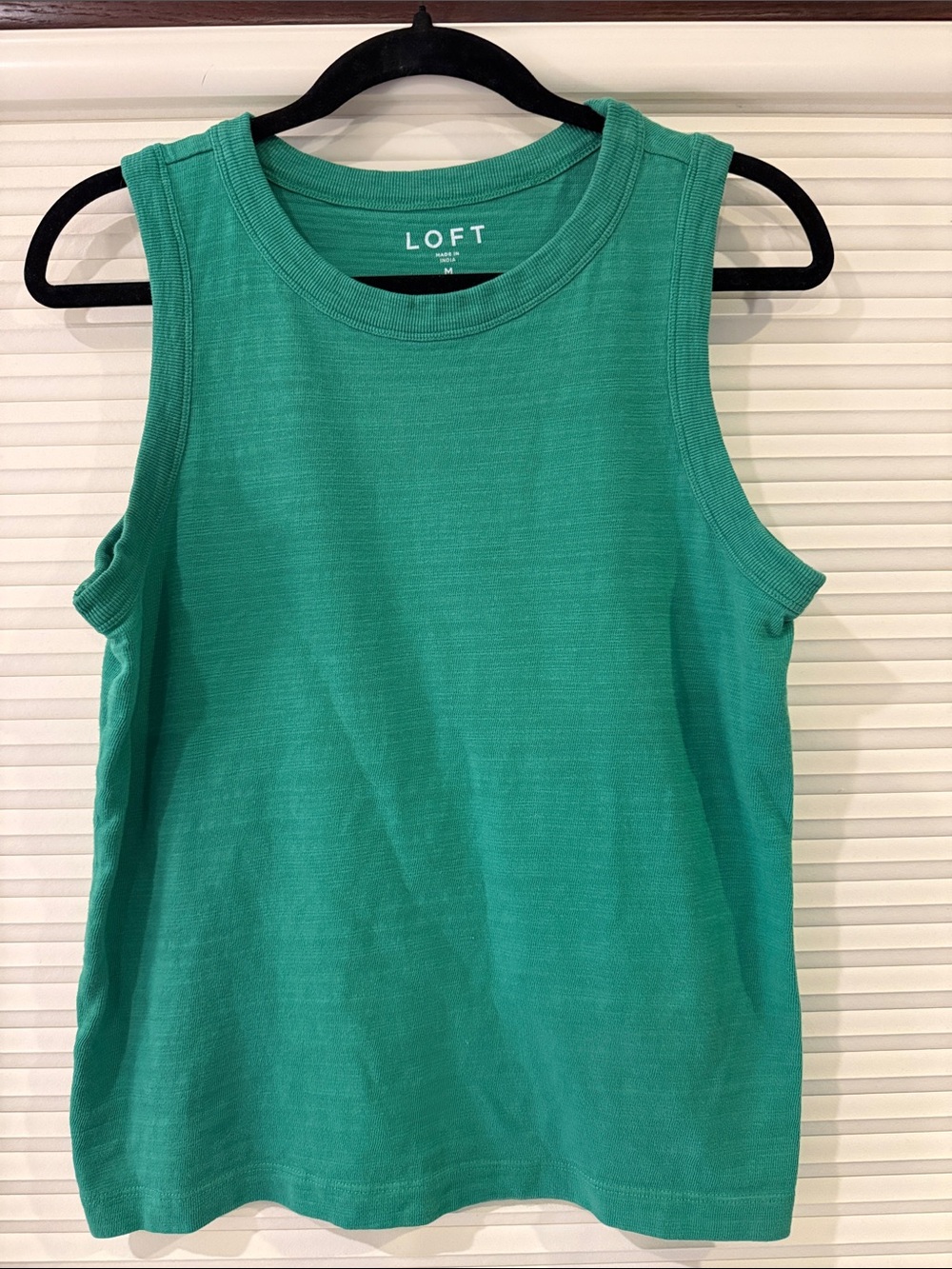 LOFT Green Ribbed Sleeveless Tank Top
